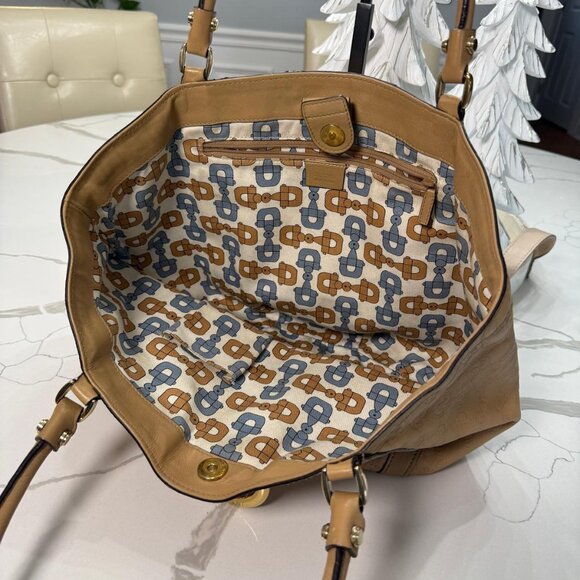 Gucci Guccissima Abbey D-Ring Shoulder Bag. - Picture 8 of 12